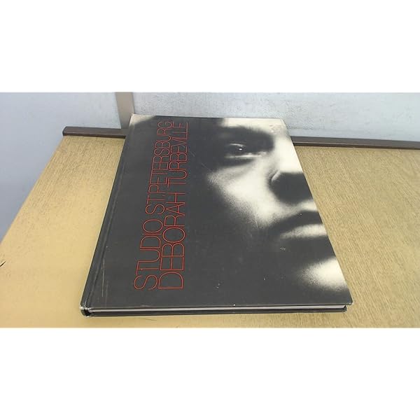 Deborah Turbeville /マリア像/ゼラチンシルバープリント Deborah Turbeville /マリア像/ゼラチンシルバープリント 芸術写真